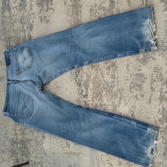 Levi's 501 Distressed Jeans - Picture 2 of 14